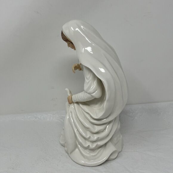O'Well Porcelain Nativity Mary White with Gold Accents Replacement Large 8” - Picture 5 of 10